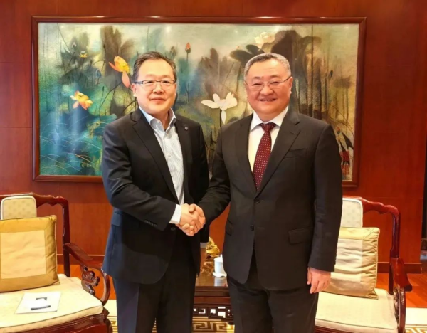 Chairman Xu Chen visits Ambassador Fu Cong1_副本.png
